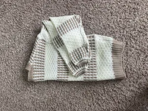 Fall Sweater Cute White Size M thumbnail 2