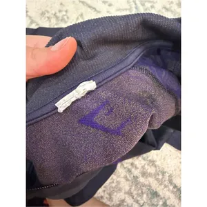 Gymshark Printed Seamless Zip Up Jacket Small Purple Black thumbnail 6