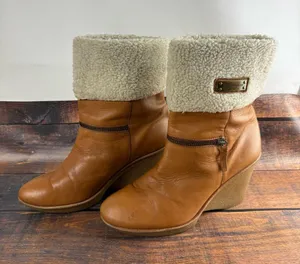 B. Makowsky Tan Winter Boots with Cream Fur thumbnail 4
