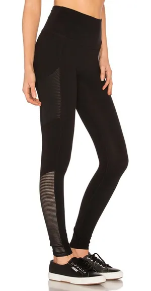 Beyond Yoga Black High‎ Waisted Mesh Pocket Leggings Athleisure XS thumbnail 1