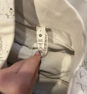 lululemon shorts thumbnail 2