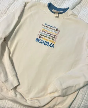 Vintage Grandma Sweatshirt White Size XL thumbnail 1