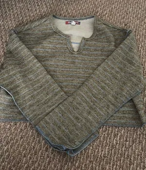 Urban Outfitters Long Sleeve thumbnail 1
