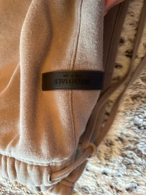 Essentials Fear of God Sweatpants thumbnail 2