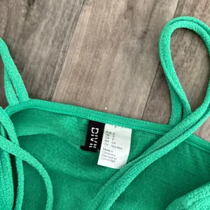 ZARA Divided green bodycon mini dress with thigh slit thumbnail 5