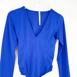Free People‎ V-Neck Long Sleeve Bodysuit Women's Size M Blue Layering Essential thumbnail 4