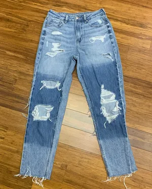 American Eagle Mom Jeans Womens Size 4 Distressed‎ Ripped Frayed Hem Denim Blue thumbnail 1