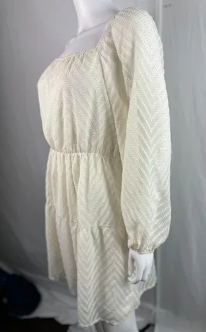Beautiful Women’s Dress Size L thumbnail 5