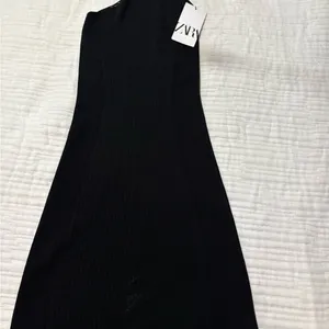Zara Elegant Black Mini Dress thumbnail 4