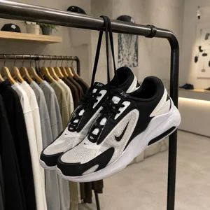 Nike Air Max 2090 Black & White Chunky Sneakers Trainers US Men's 9 | Women's 10.5 thumbnail 4