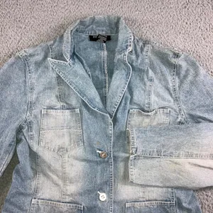 Vtg Focus 2000 Denim Blazer‎ Women M Light Wash 2 Button 4 Pocket Utility Jacket thumbnail 1