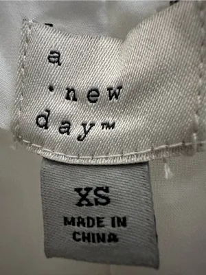 A new day Women's White Button-Front V-Neck Dress thumbnail 3