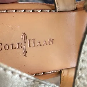 Cole Haan‎ Sandals Gold thumbnail 5