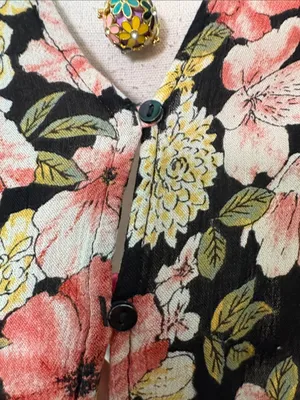 Billabong Black Floral Tie-Front Button-Down Shirt thumbnail 3