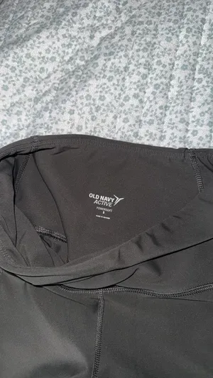 Old Navy Powersoft High-Rise Leggings thumbnail 3