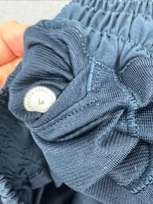 Lululemon Hottie Hot Shorts in Navy Size: 4 thumbnail 5