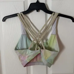 Pastel Tie-Dye Strappy Sports Bra medium FABLETICS with removable inserts thumbnail 2