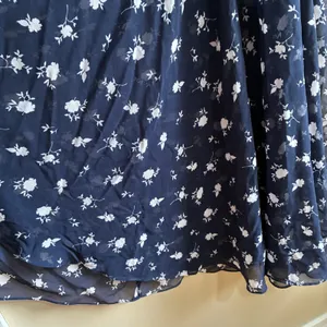Cabi 5575 Floral Midi Dress 6 Navy Womens Sheer Chiffon V-Neck high low sheer thumbnail 4