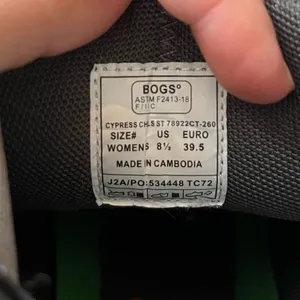 BOGS Cypress Chelsea Boots thumbnail 9