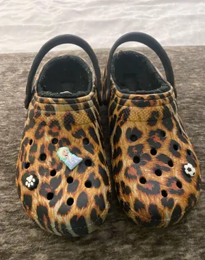 Crocs Cheetah Leopard Classic Clogs Fleece Lined Unisex Comfort Slip On womens size 7 ( men’s 5) thumbnail 1