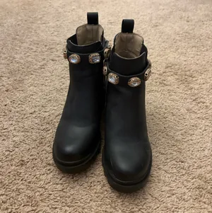 Steve Madden Booties Black thumbnail 2