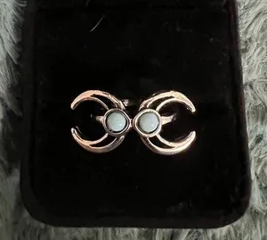 Women’s Stainless Steel Silver Faux Turquoise Ring Size 8 thumbnail 1