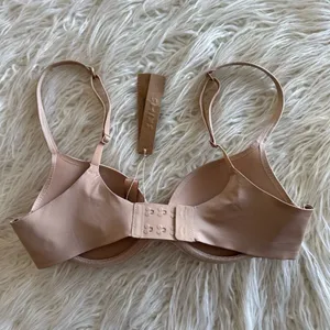 Skims Ultimate Push up Plunge Bra Clay Size 32B thumbnail 4