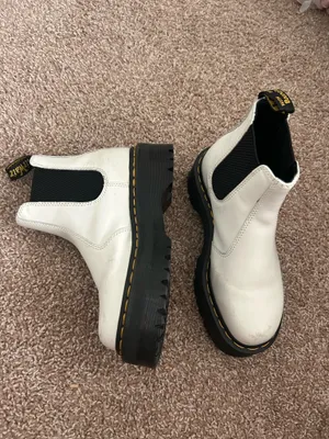 Dr. Martens Platform Boots Chelsea thumbnail 2