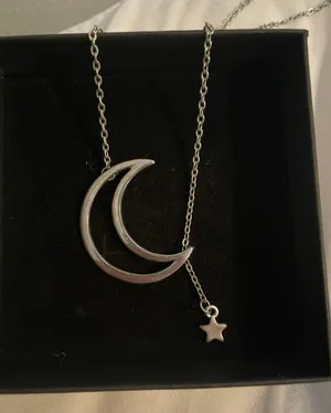Moon And Star Necklace Silver thumbnail 3