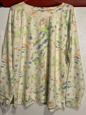 Evri Ladies Sweatshirt Cream White With Pastel Tie Dye Pattern size 1X. NWT. thumbnail 1