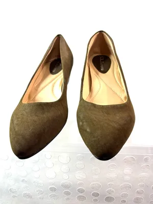 CL Chinese Laundry 9.5 Workwear Olive Pumps Suede Pointed-Toe Padded Heels Shoes thumbnail 3