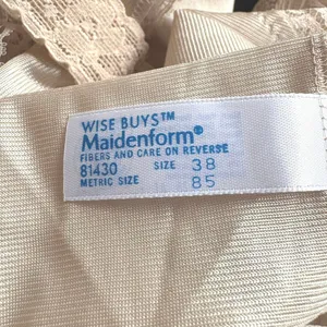 Y2K Beige Lace Sexy Lingerie Top Silky Flowy Whimsical Blouse Womens 38 thumbnail 5
