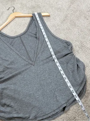Lululemon Women’s Victory Lap Tank Top in Heathered Black 10 thumbnail 11