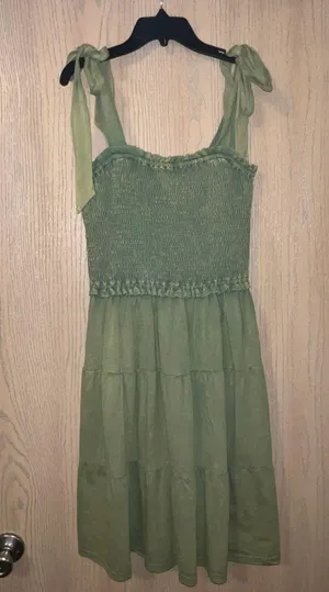 Green Sundress Size M thumbnail 1