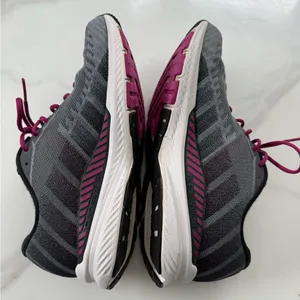 Brooks Women's Athletic Shoes in Gray and Pink thumbnail 7