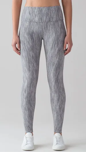 Lululemon Wunder Under High-Rise 7/8 Tight *Full-On Luxtreme 25" Size 10 thumbnail 1