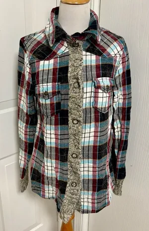 BKE Plaid Flannel Sweater Trim K3 thumbnail 1