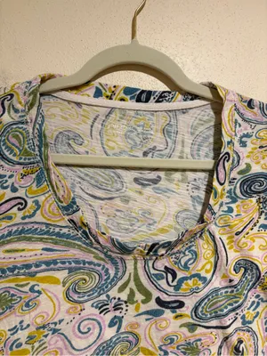 Anthropologie Pilcro Paisley Pattern Twist Collar Scoop Neck Tee T-Shirt Medium thumbnail 6