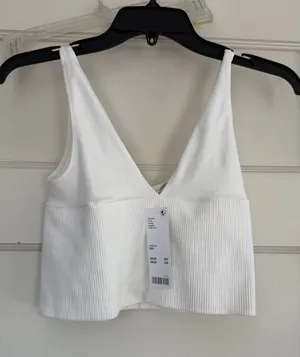 New Urban Outfitters top thumbnail 1