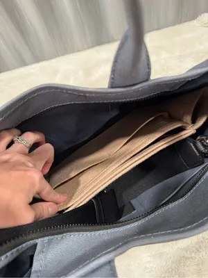 Marc Jacob’s The Tote Bag thumbnail 10