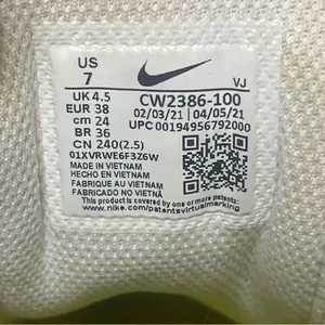 Nike Crater Impact Women's Summit White Grey Fog Sneakers Size 7 thumbnail 4