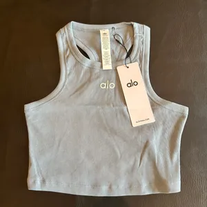 Alo Yoga Ribbed Crop Tank Top Women’s Light Blue Athletic Workout Fitted Racerba thumbnail 2