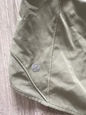 Lululemon Shorts thumbnail 4