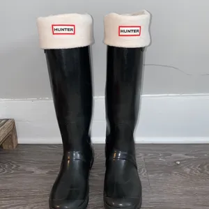 HUNTER RAIN BOOTS WITH SOCKS thumbnail 4