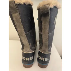 Sorel Tivoli High II winter boots women's 9.5 grey and green with blue laces thumbnail 2