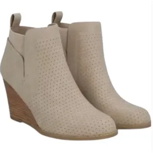 NWT DV by Dolce Vita‎ Gerdy Wedge Ankle Bootie in Beige Tan Size 9 thumbnail 1