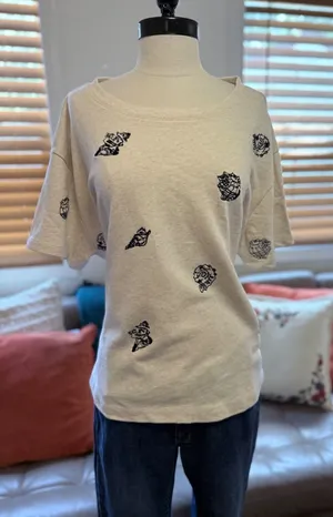 Maeve Anthropologie Embroidered Seashell Short Sleeve Sweatshirt XL Oatmeal thumbnail 1