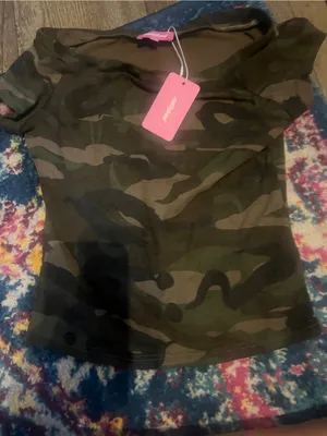 NWT edilted Women’s Camo Off-Shoulder Top thumbnail 3