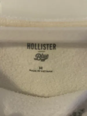Hollister Off-The-Shoulder Sweatshirt thumbnail 3