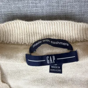 Gap Sweater Womens S Beige Cashmere Blend V Neck Knit Pullover Long Sleeve thumbnail 4
